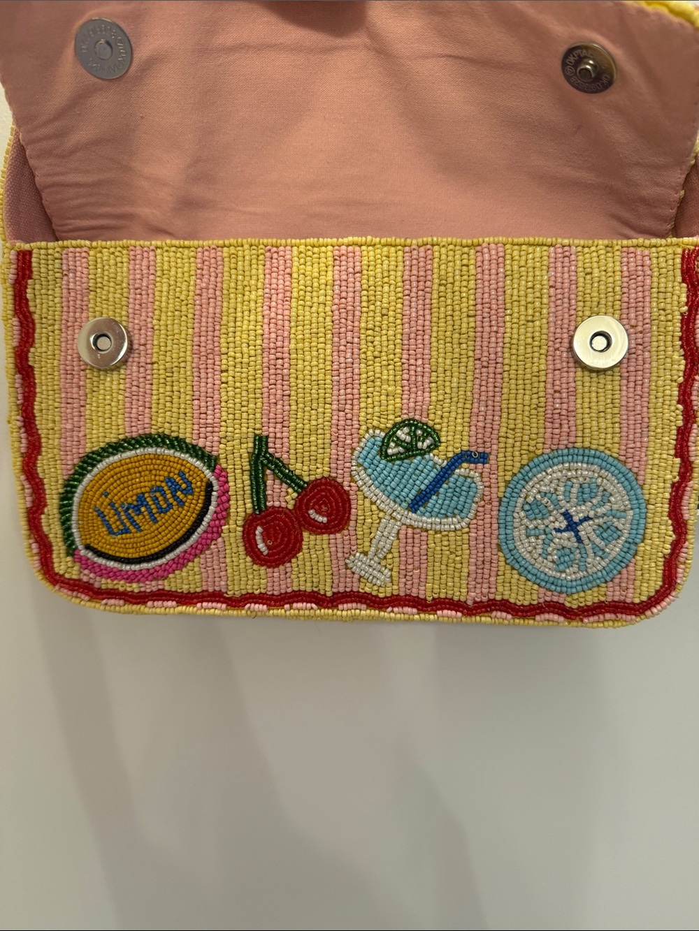 NWT-NEW VIRAL Beaded Pink 'La Dolce Vita' Shoulder Bag with Tropical Motifs - Picture 4 of 12
